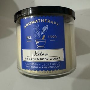 BATH & BODY WORKS AROMATHERAPY 3 WICK CANDLE LAVENDER CEDARWOOD